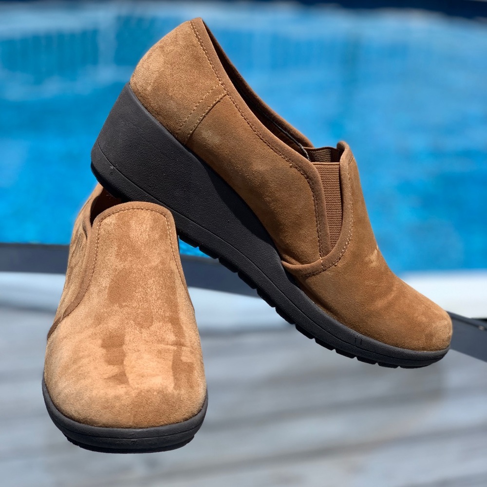 Easy Spirit Suede Wedges